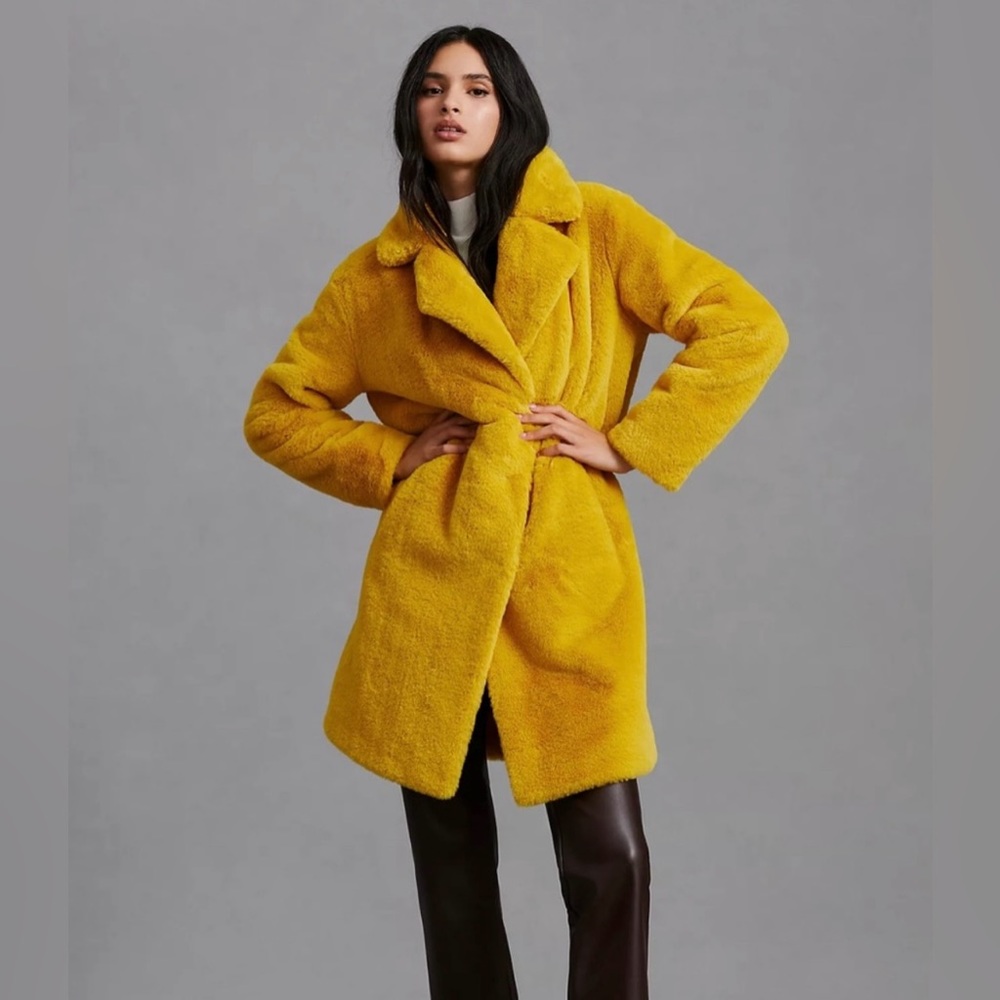 Velvet by Graham & Spencer Faux Fur Coat Canary Anthropologie Women’s Size S NEW